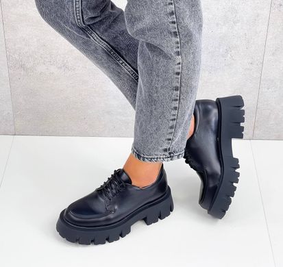 Жіночі туфлі чорні на тракторній підошві і шнурках натуральна шкіра ТП 1-2, 41, деми, натуральна шкіра