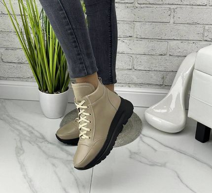 Високі жіночі кросівки на платформі натуральна шкіра STEPO 1-3
Високі жіночі кросівки білі на платформі натуральна шкіра, 36, зима, набивна вовна