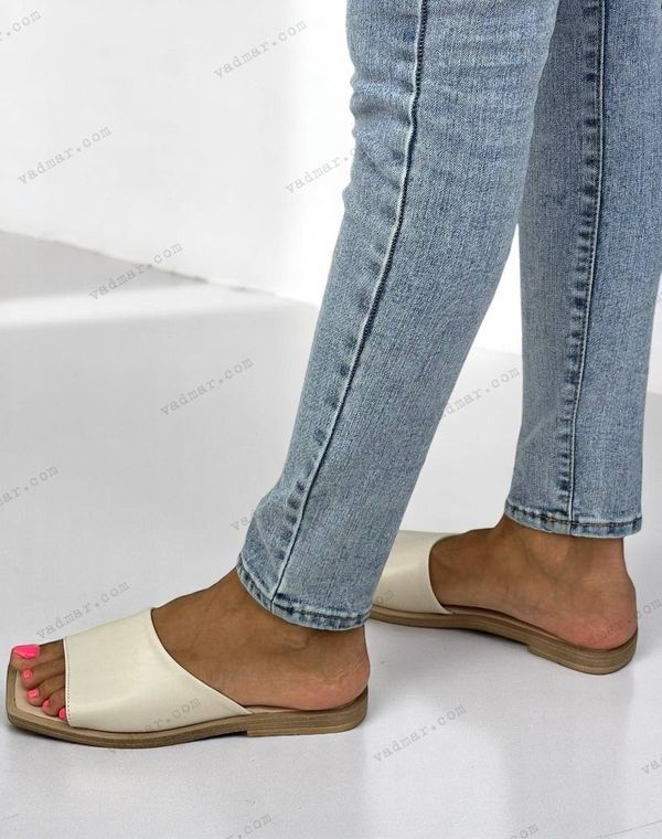 Жіночі шльопанці з квадратним носком бежеві натуральна шкіра OLI 1-3 10415-36 фото