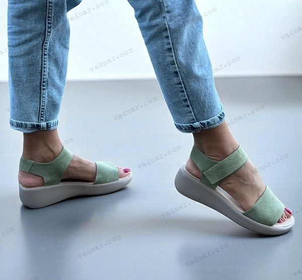 Женские босоножки невысокая платформа натуральная замша LIKA 1-5 14662-41 фото