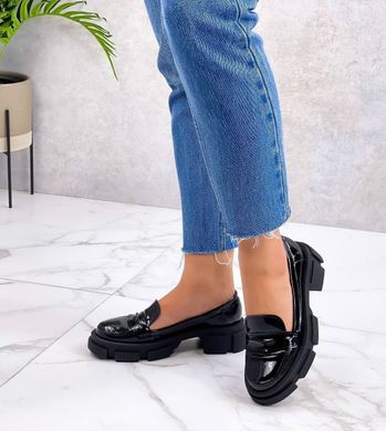 Жіночі туфлі - лофери на платформі чорні натуральний лак TETE 1-8, 41, деми, натуральна шкіра