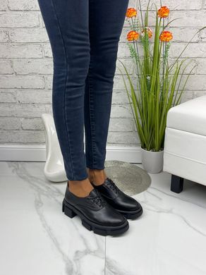 Жіночі туфлі чорні на протекторної підошві натуральна шкіра TOTIS 1-1, 41, деми, натуральна шкіра