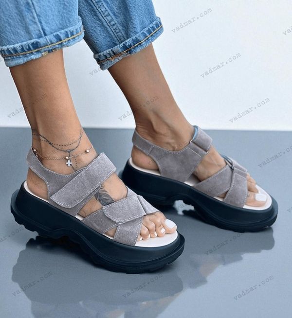 Женские босоножки на высокой платформе натуральная замша BETTY 1-6 11384-41 фото