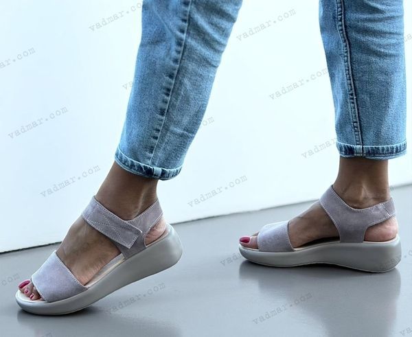 Жіночі босоніжки невисока платформа натуральна замша LIKA 1-2 13817 фото