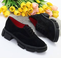 Жіночі туфлі чорні на протекторної підошві натуральна замша PIRA 1-2, 41, деми, натуральна шкіра