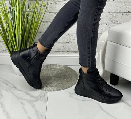 Високі жіночі кросівки чорні на платформі натуральна шкіра STEPO 1-2
Високі жіночі кросівки білі на платформі натуральна шкіра, 41, деми, натуральна шкіра