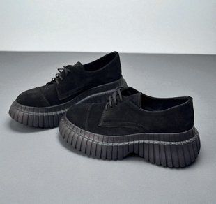 Жіночі туфлі чорні на платформі на шнурках натуральна замша ANITA 1-1 12195-41 фото